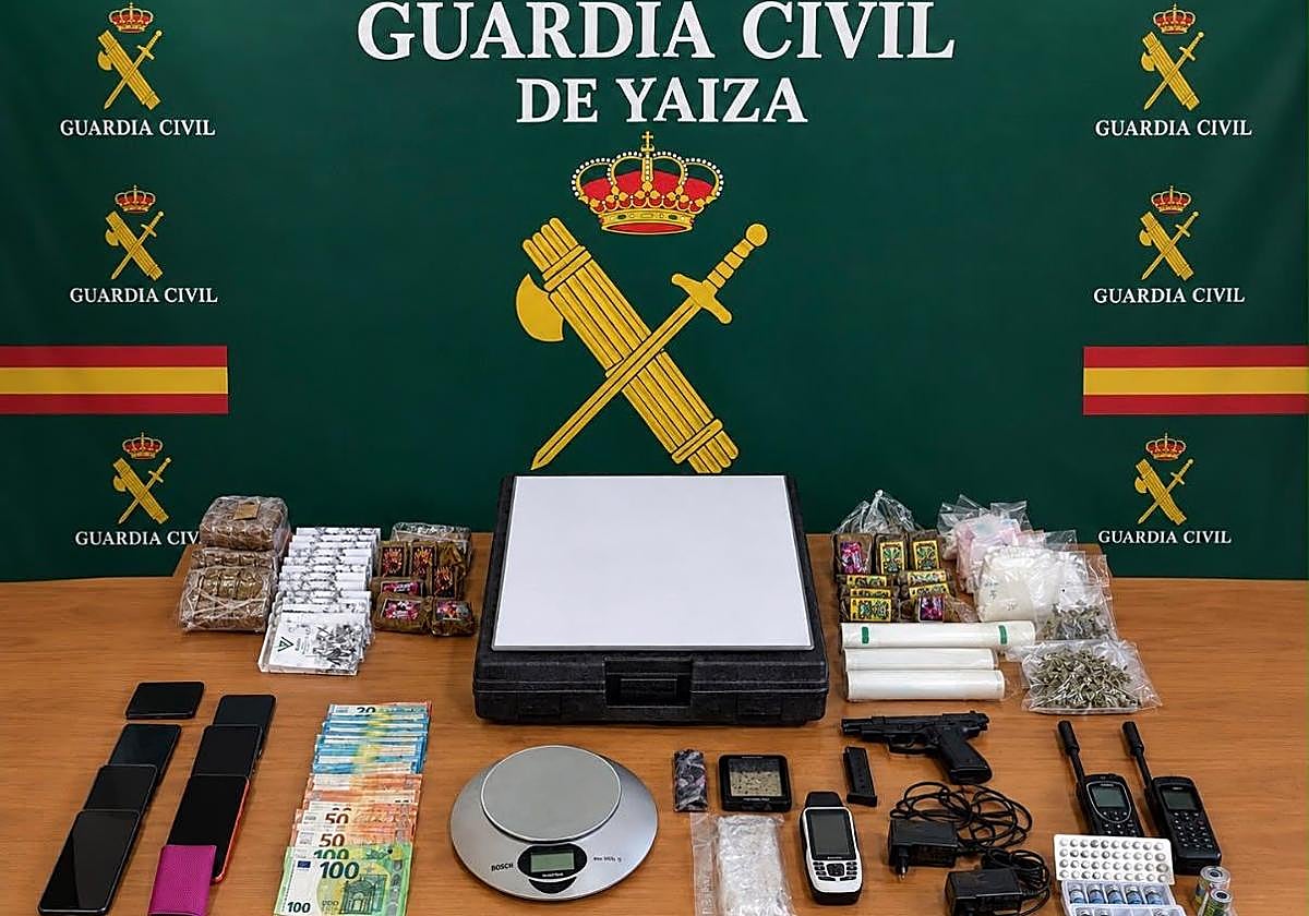 Golpe al tráfico de drogas en Lanzarote: incautados casi 5 kilos de hachís, más de 700 gramos de cocaína, dinero en efectivo y armas