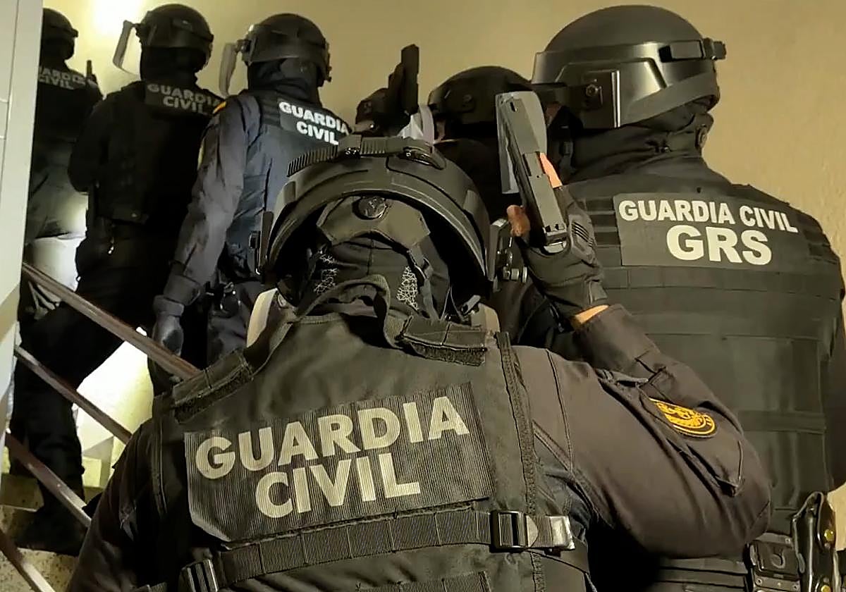 SUCESOS EN ALICANTE | Una macrored de ciberestafadores logra un millón de euros haciéndose pasar por un banco