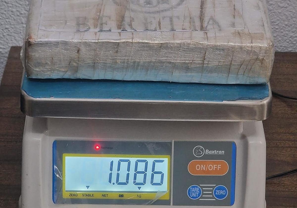 <p><strong>Desmantelan red de tráfico de drogas en Benidorm: Cuatro detenidos tras interceptar más de un kilogramo de cocaína en un aparcamiento</strong></p>
