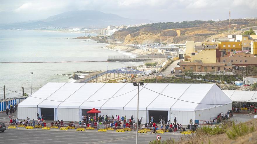 Detenida una mujer por apuñalar a otra en un campamento de acogida de Ceuta