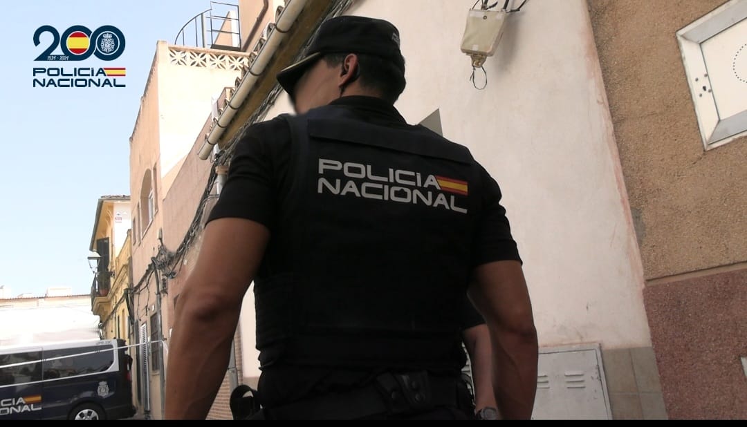 detenido cafetería Palma exhibir genitales menores