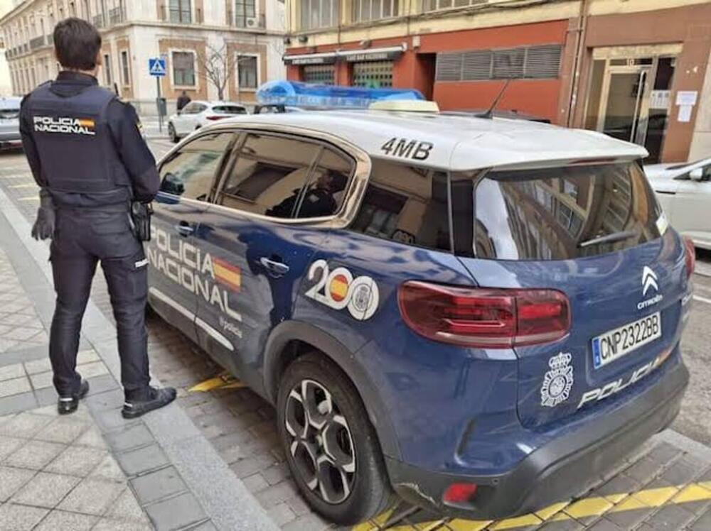 Detenido por presentar un permiso de conducir falso