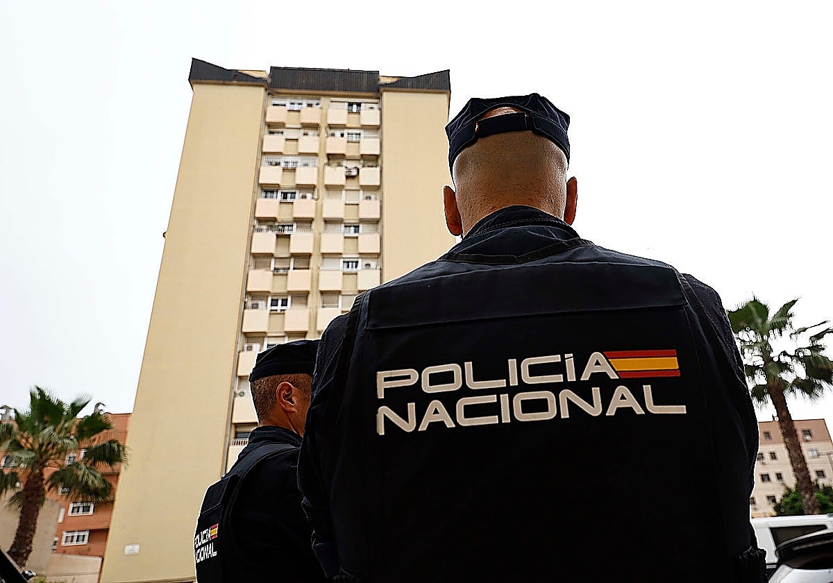 Detenido un hombre en Fuengirola por apuñalar a otro en un ataque relacionado con desavenencias sentimentales