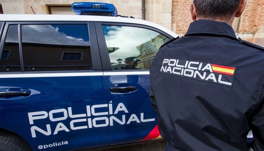 Detenidos dos hombres por hurto de teléfono móvil en clínica de Palencia