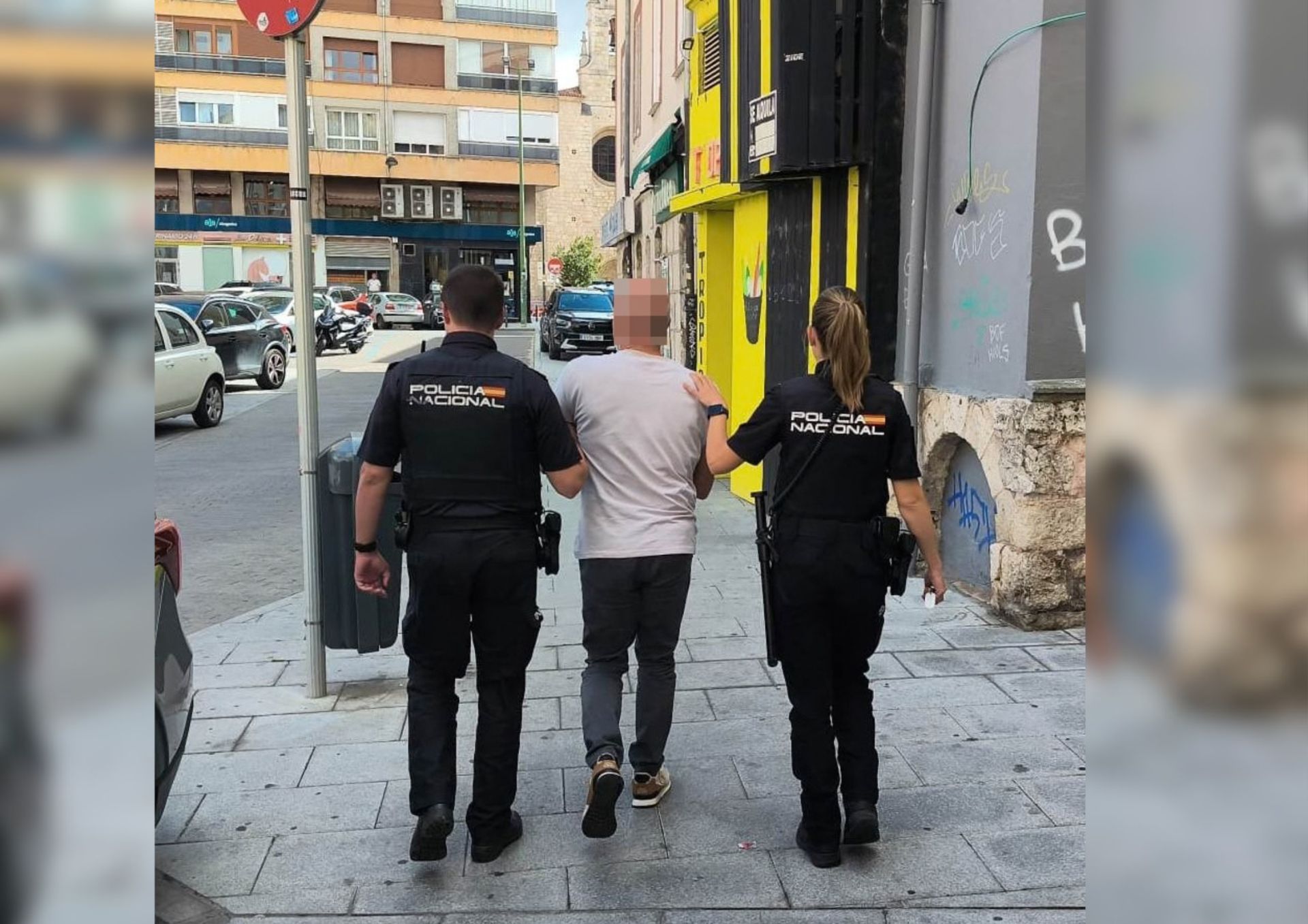 Dos hermanos detenidos por cometer tres atracos a punta de pistola en negocios de Burgos