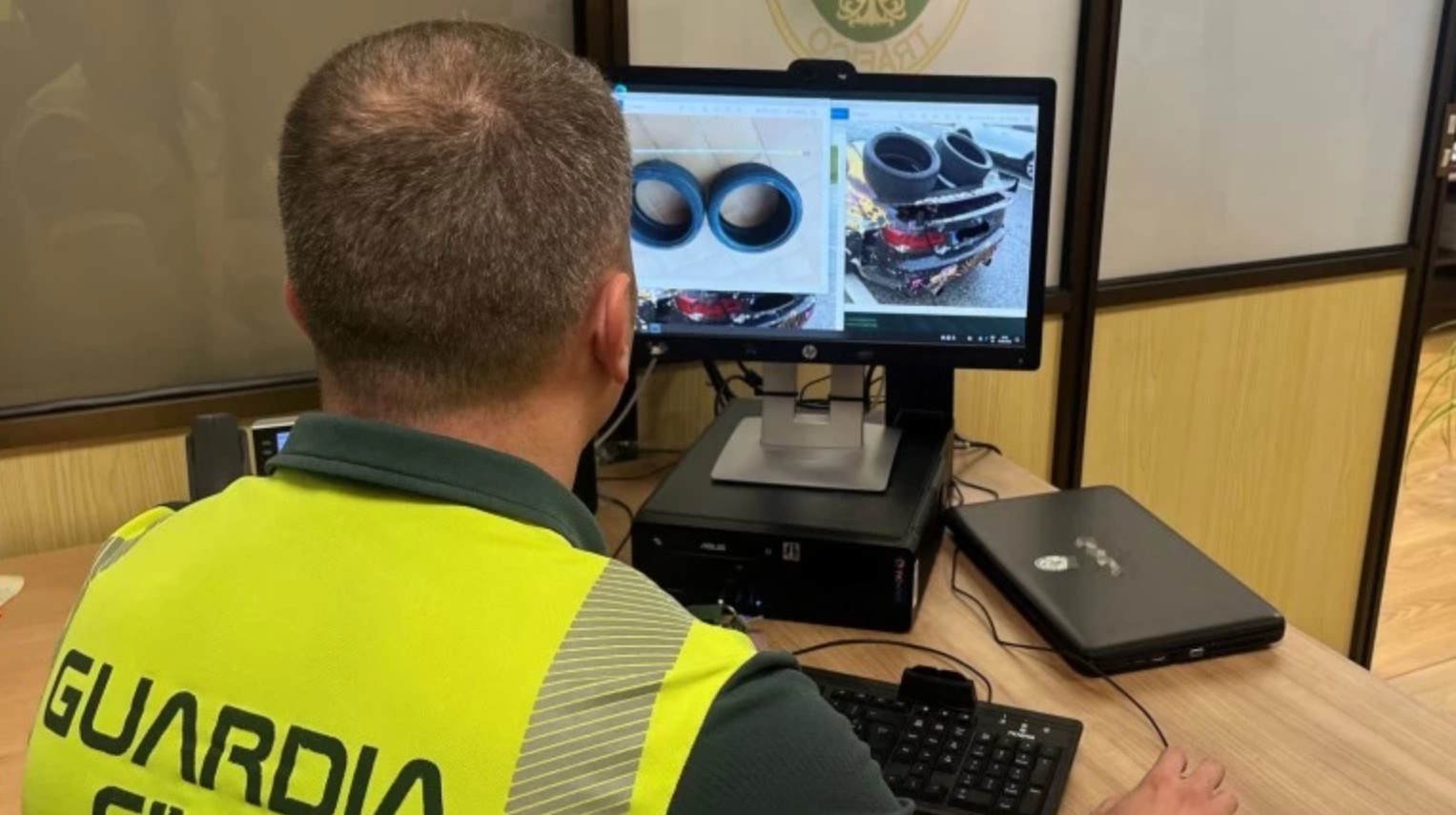 Dos jóvenes investigados por arrojar neumáticos a la A-23, generando riesgos para la seguridad vial