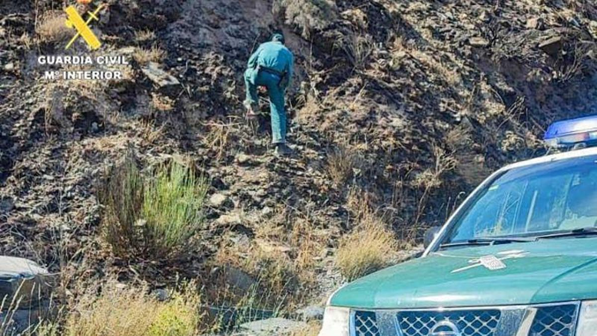 Dos trabajadores identificados como presuntos responsables de un incendio forestal en La Baña tras dos meses de investigación