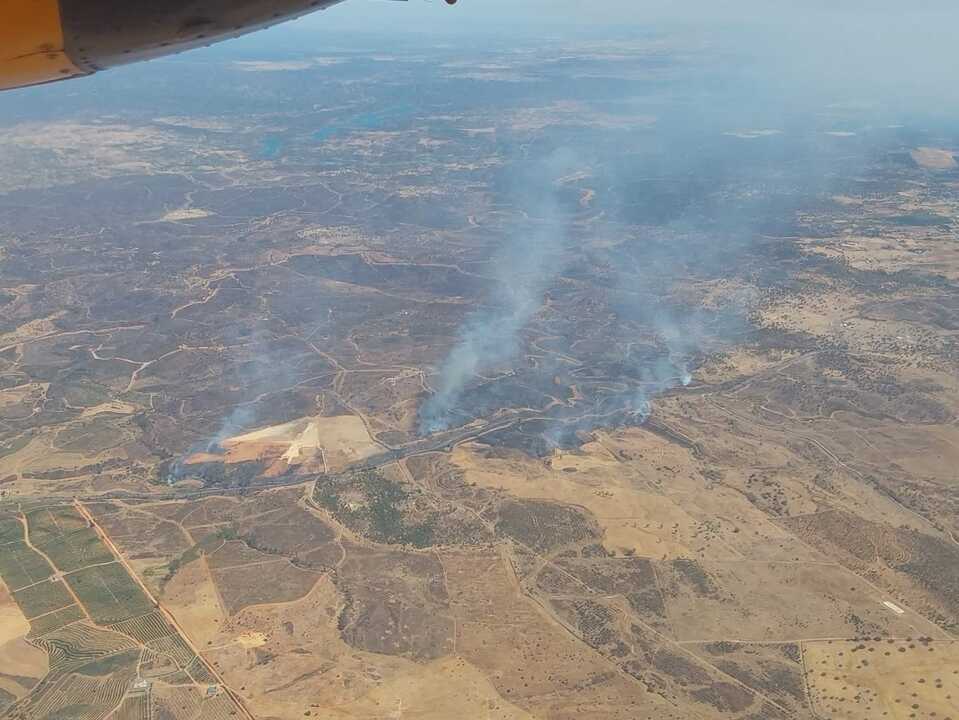 Extinguido el incendio forestal de Castillejos que el miércoles movilizó hasta once medios aéreos