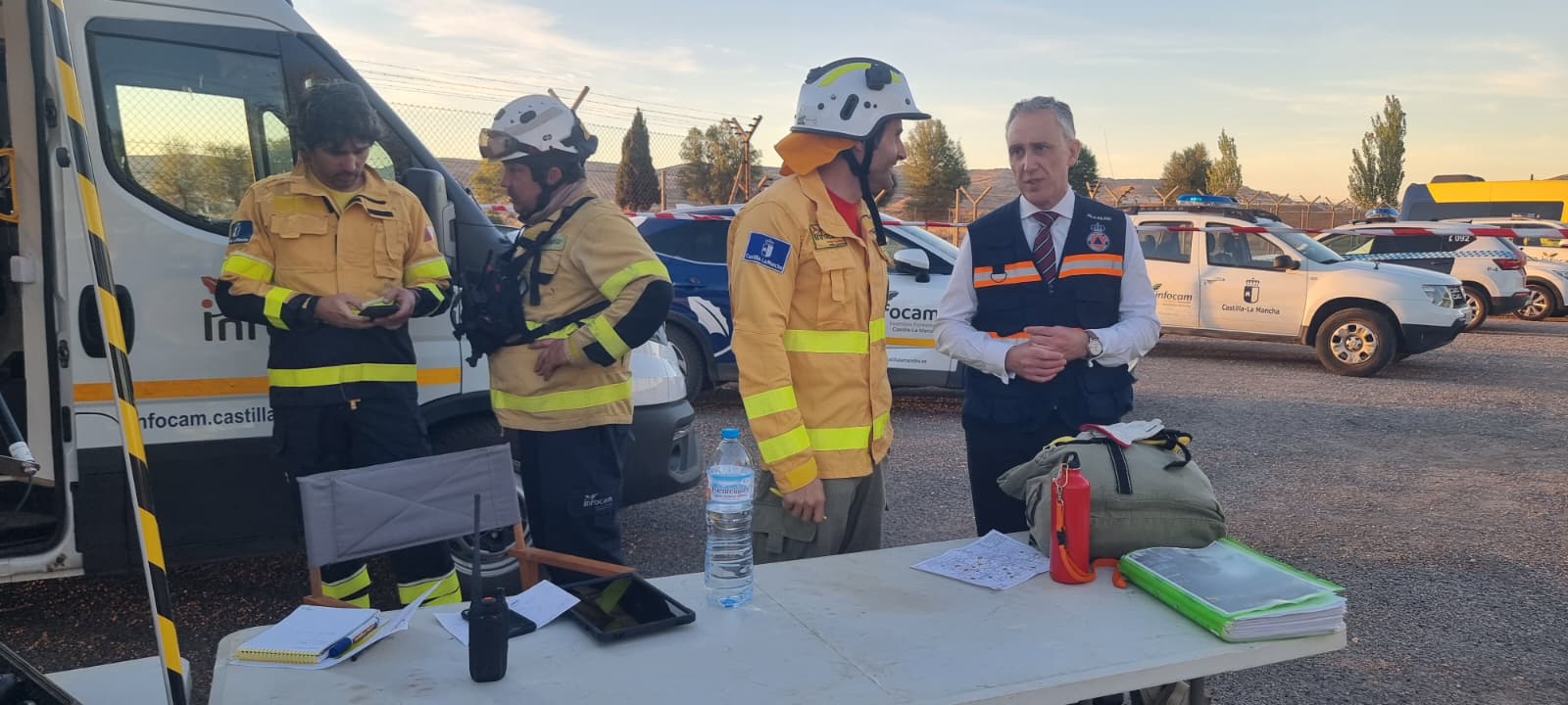 El alcalde de Puertollano ve «con cierta esperanza» que el fuego en la Dehesa Boyal «parece estar controlado» pero pide prudencia