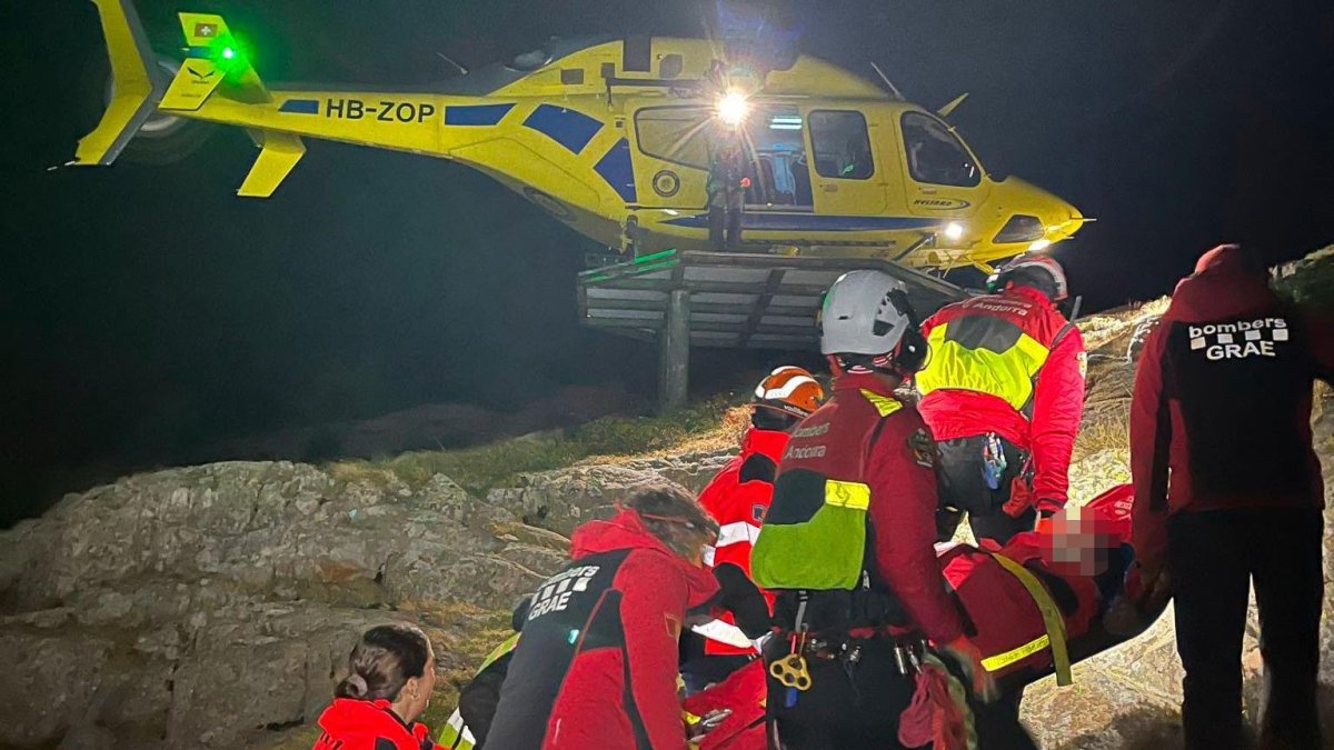 Dispositivo de rescate de noche y a contrarreloj por una "urgencia vital" en el refugio de Certascan
