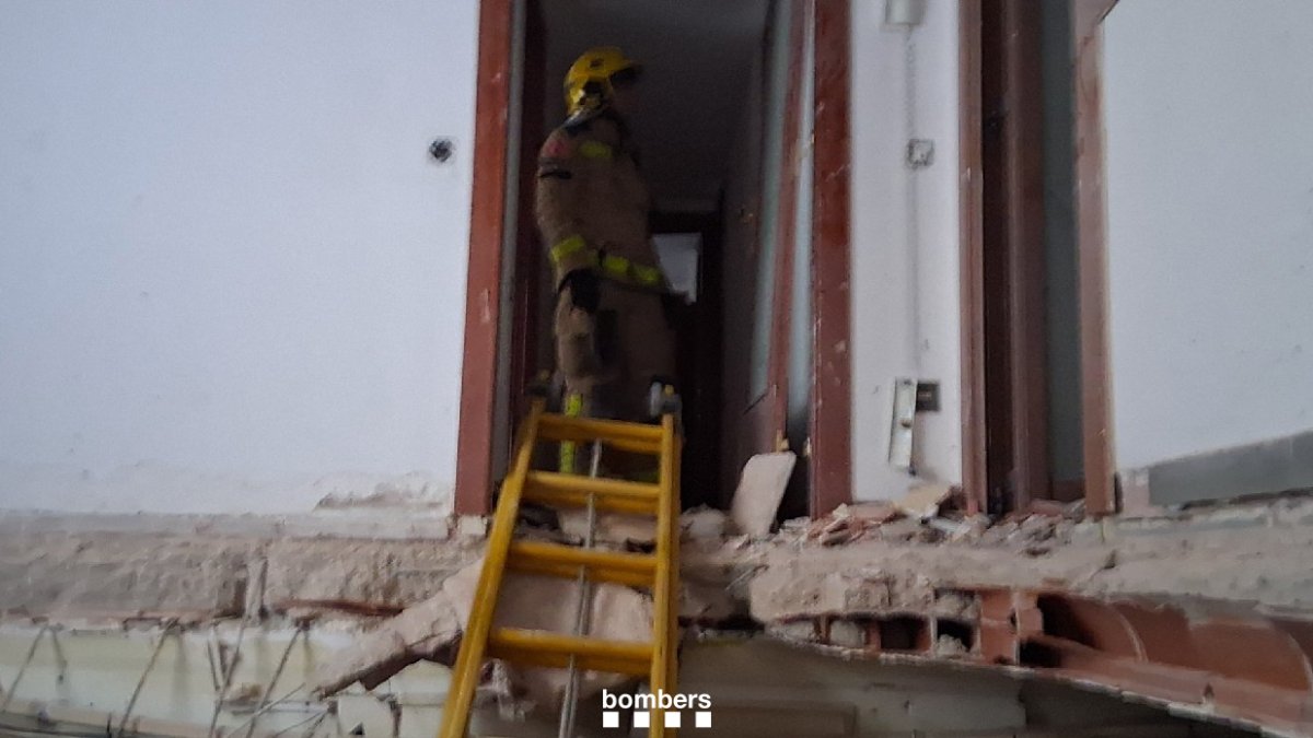 Explosión en joyería de Cerdanyola del Vallès deja dos heridos graves y provoca evacuaciones
