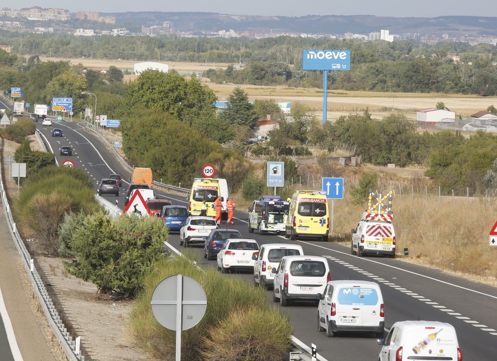 Fatal colisión en la Autovía de Castilla: una persona fallece en Geria tras choque entre furgoneta y turismo