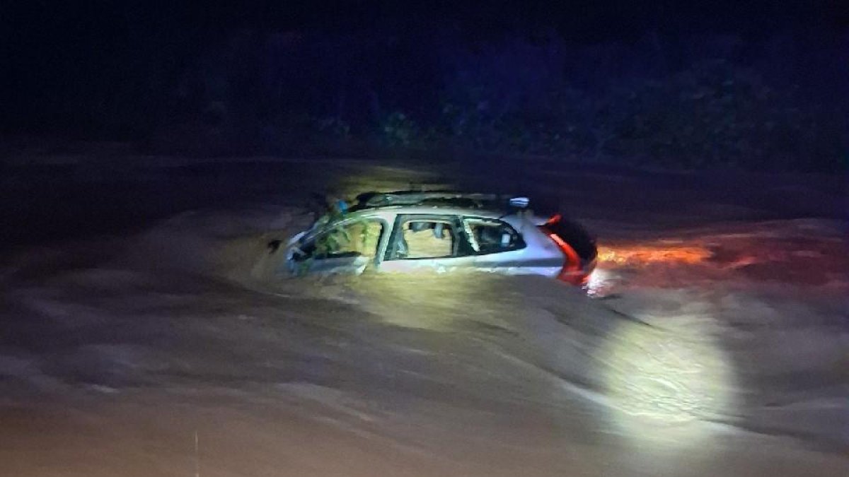 El fuerte temporal de lluvias deja un muerto en Barcelona