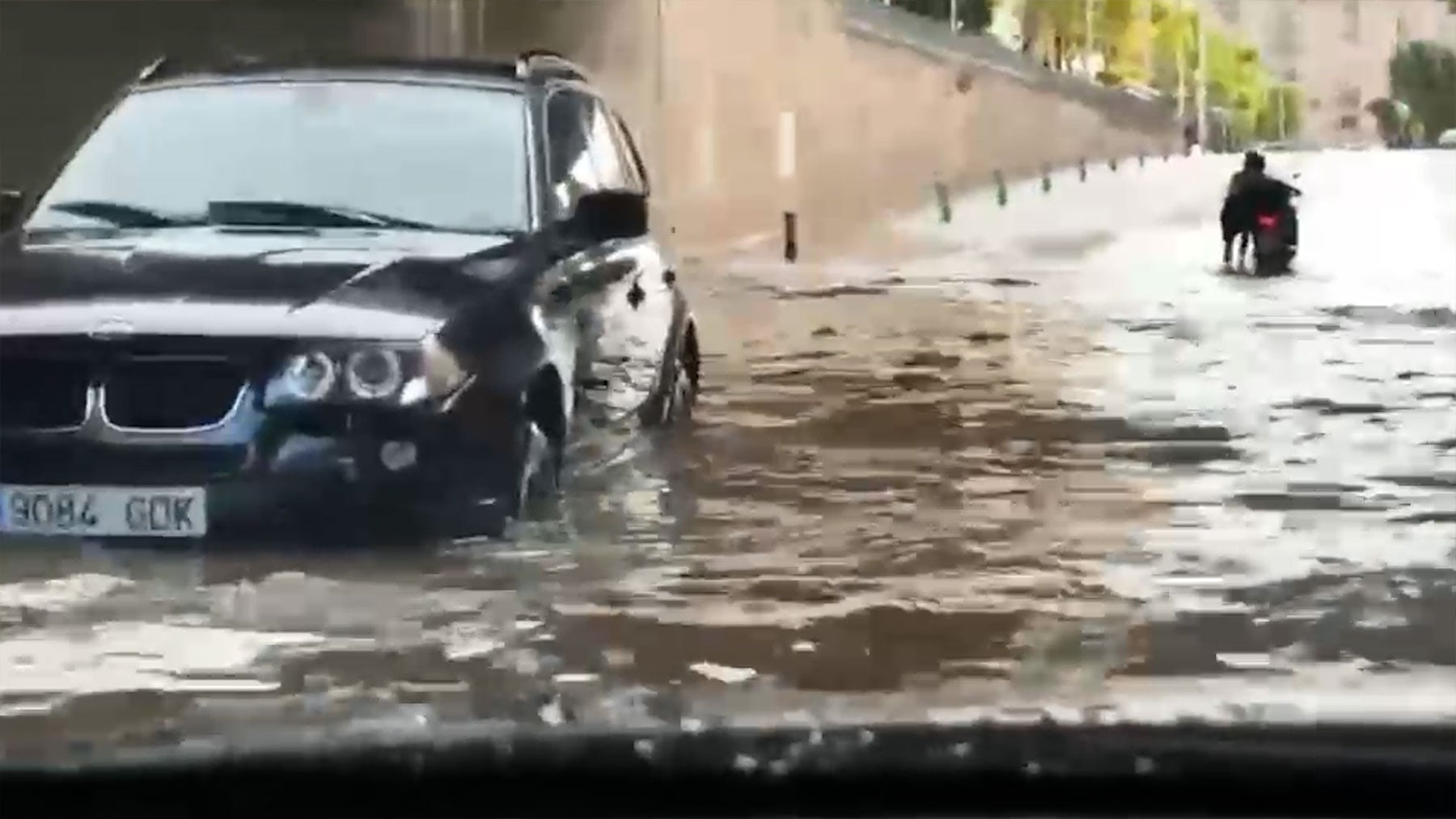 Fuertes lluvias provocan inundaciones y caos en Palma: Son Oliva y Virgen de Lluc afectadas