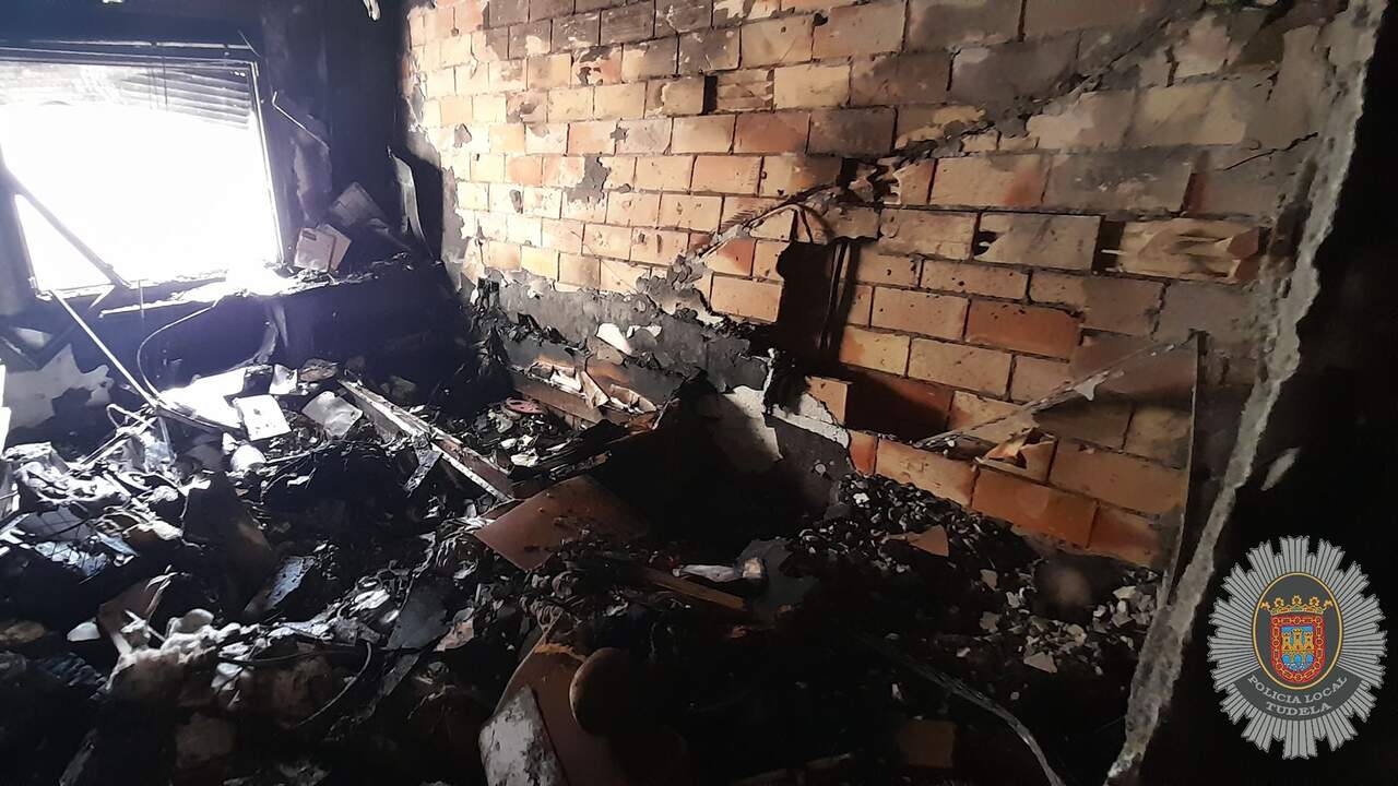 Trágico balance de un incendio en Tudela: cuatro gatos y un perro mueren y tres personas acaban en el hospital