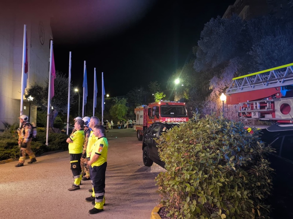 Incendio en el hotel Beatriz deja temporalmente inutilizadas 20 habitaciones y obliga a desalojar a 500 personas