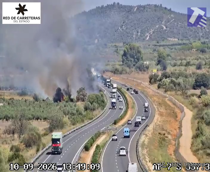 El incendio captado por las cámaras de la autopista.