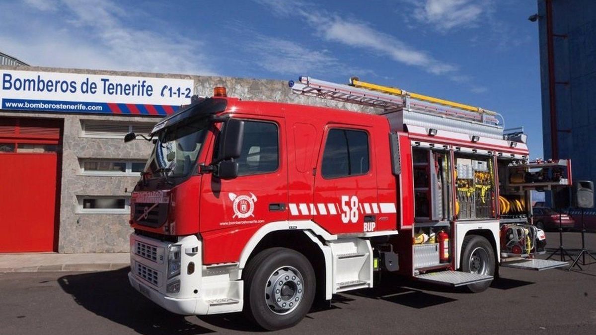<p><strong>Incendio en restaurante de Arona deja dos hombres afectados por inhalación de humo</strong></p>