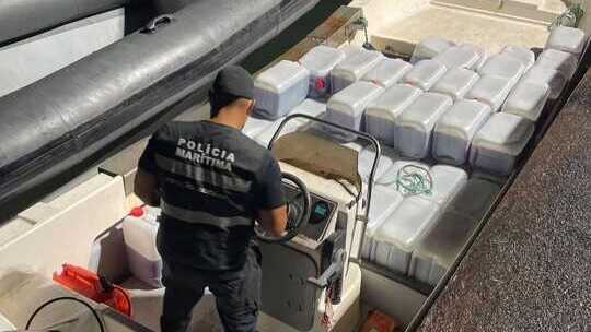 Intervienen embarcación y vehículo con cerca de 6.000 litros de combustible en Porto Brandão