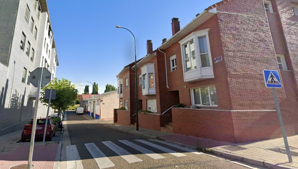 Atropellan a una joven de unos 20 años en la calle Curruca