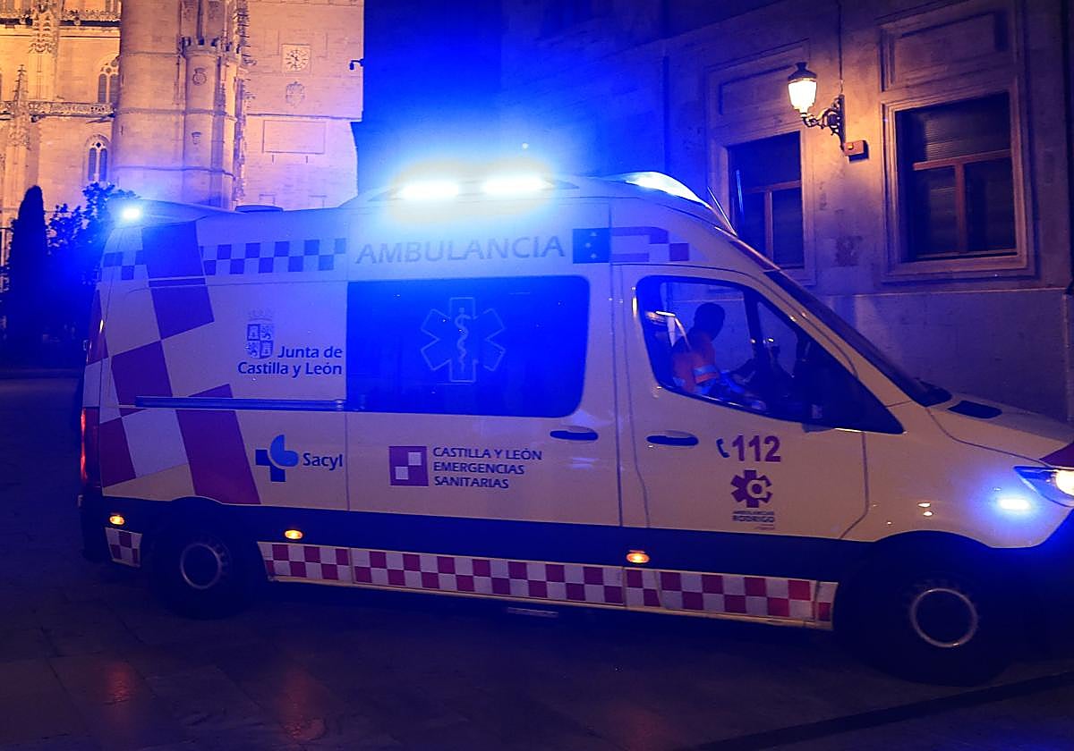 Madrugada caótica en Salamanca: un joven hospitalizado por una pelea en la zona de copas y un detenido sin carné