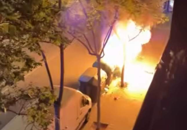 Incendi contenidors sabadell