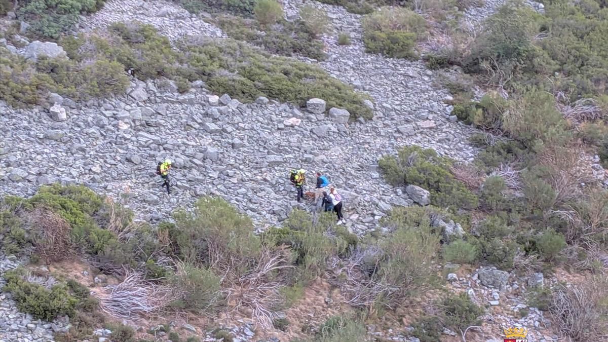Rescate de tres mujeres y un perro en el entorno del pico Catoute, en el municipio berciano de Igüeña.