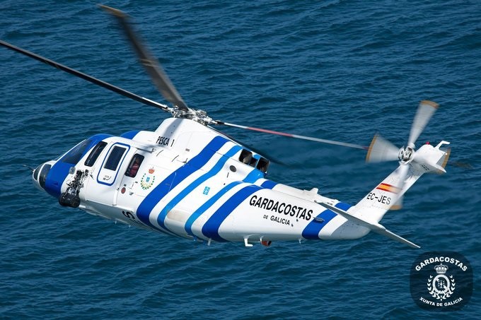 Rescatan a deportista herido en un accidente de rápel en Folgoso do Courel mediante un helicóptero de los Gardacostas de Galicia