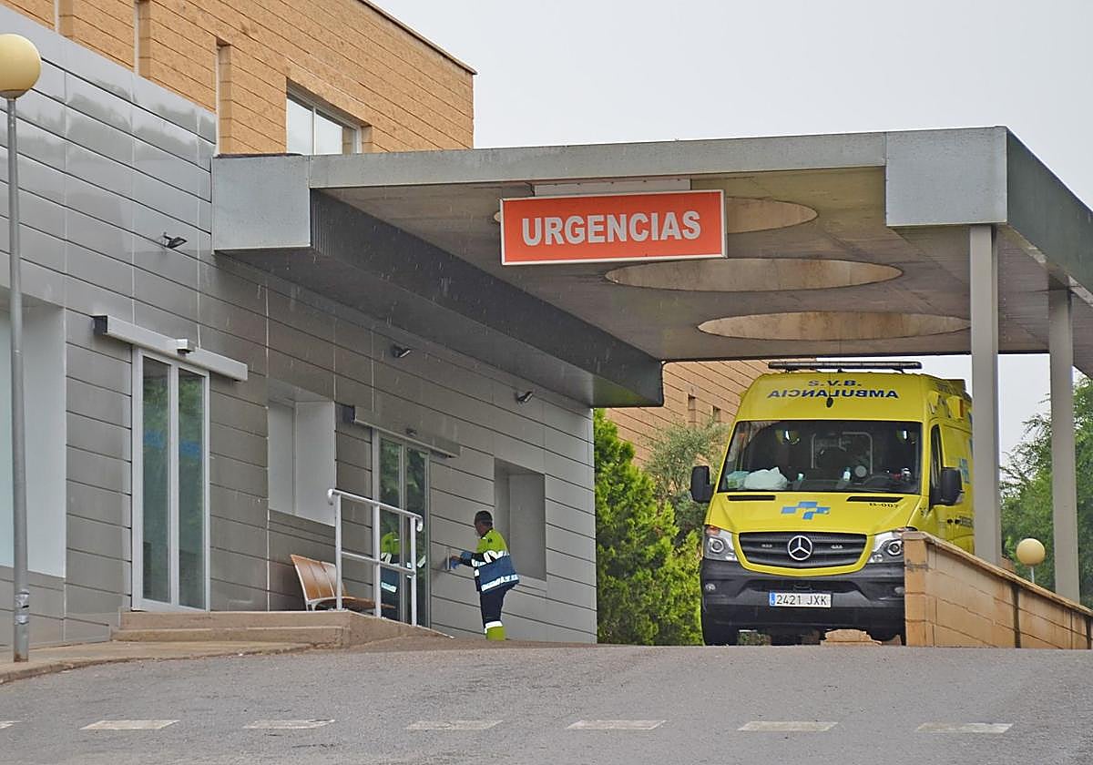 Siete franceses de entre 70 y 75 años evacuados al hospital tras salirse de la vía en Alfaro