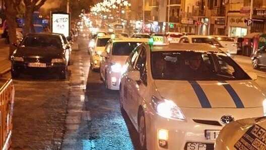 Terrible agresión a un taxista en Huelva: necesita 40 puntos de sutura tras el ataque de dos clientes