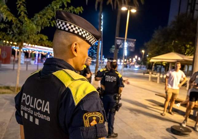 guàrdia urbana barcelona nit