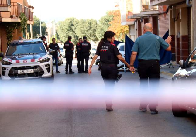 Violento intento de robo en Manresa: hombre agredido por un grupo de jóvenes tras la muerte de Carles Vilajosana