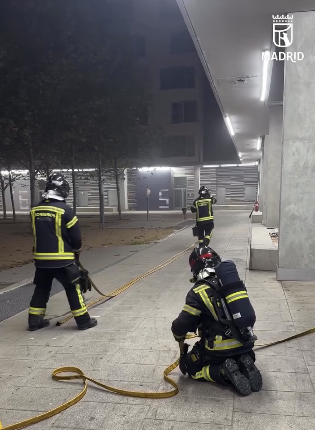 Incendio en los trasteros de un edificio en Villaverde