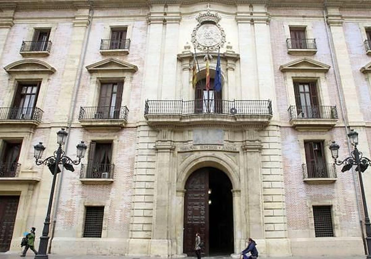 El TSJ de la Comunitat confirma un año de prisión para un joven por sobar a una menor de 14 años en un portal en Villena