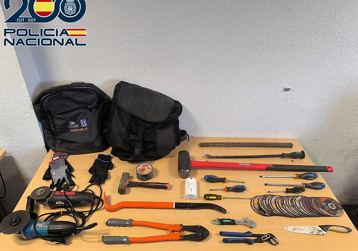 Un técnico de alarmas, entre los cinco detenidos por nueve robos en viviendas del sur de Gran Canaria