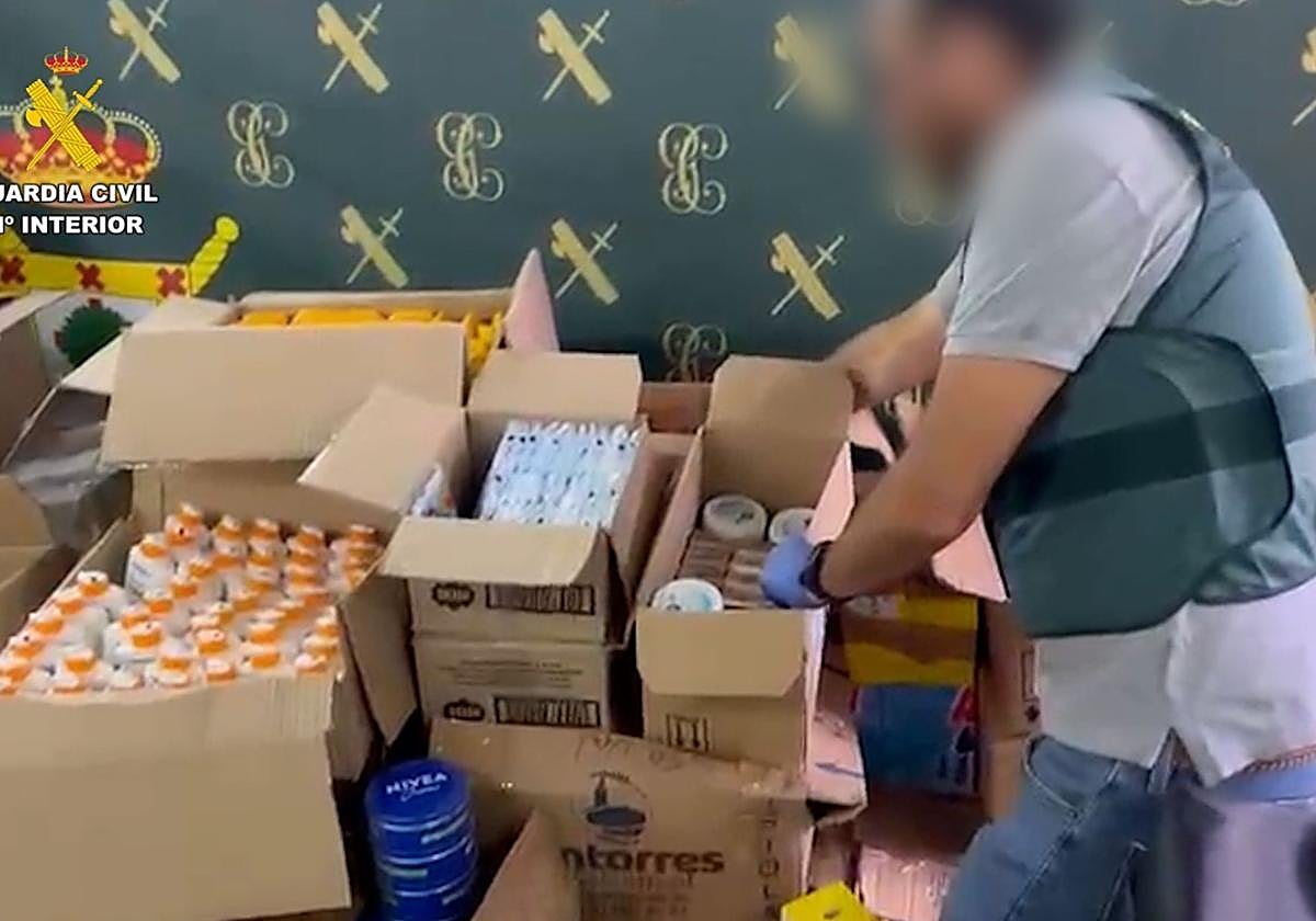 Desmantelada una organización acusada de hurtar más de 102.000 euros en productos de supermercado en Burgos y otras provincias