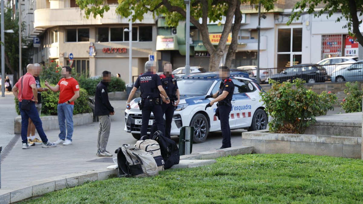 Tercer detenido por la batalla con machetes en la plaza dels Pagesos de Lleida