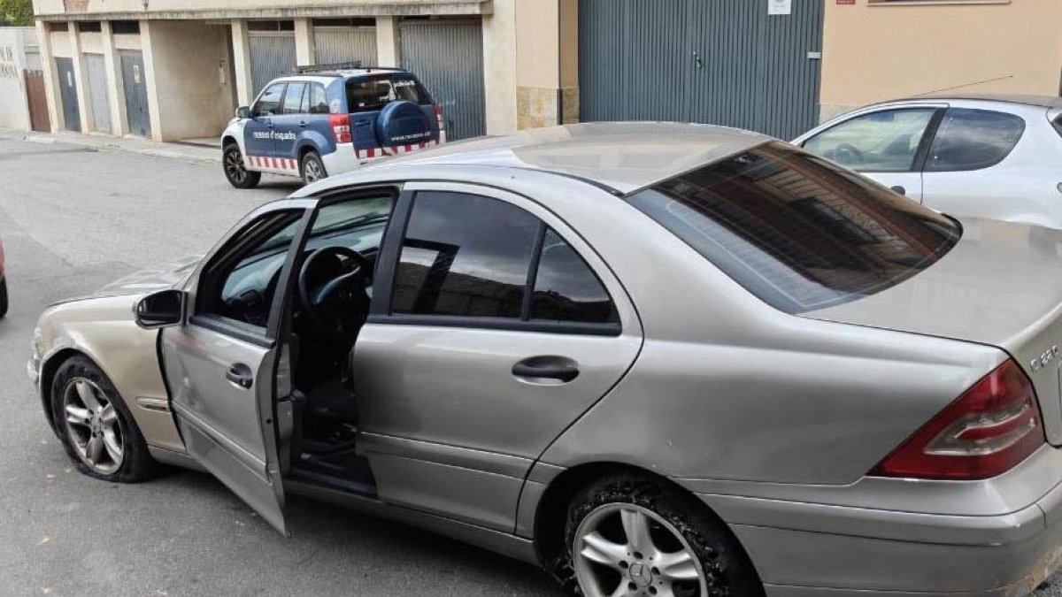 El conductor que circulaba con las ruedas pinchadas, ebrio y drogado y jamás se ha sacado el carnet