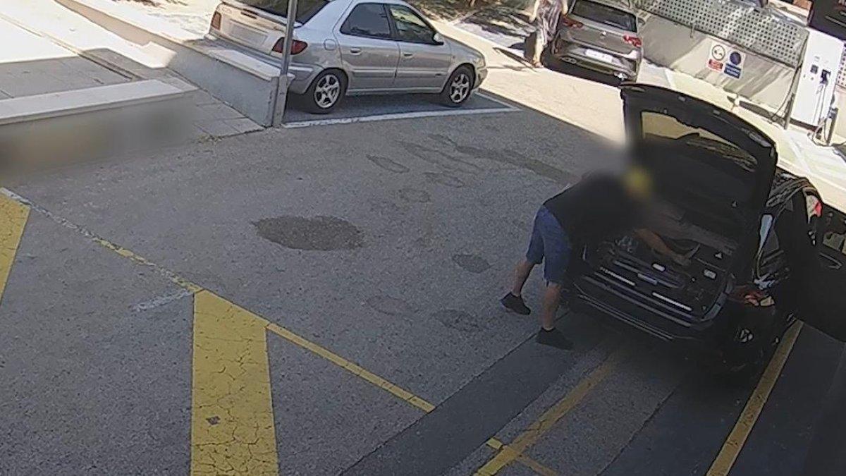 Roban más de 15.000 euros en equipos audiovisuales a unos periodistas durante el Tour en Tarragona
