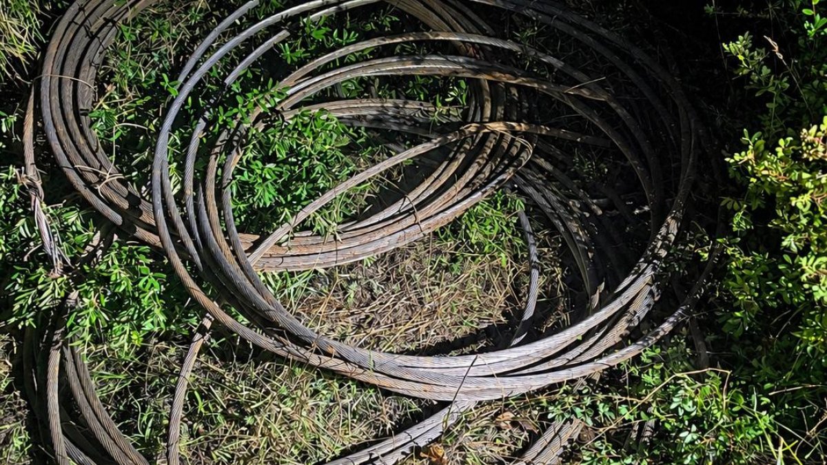 Detenidos dos trabajadores por robar 400 metros de cable eléctrico en L'Espluga de Francolí