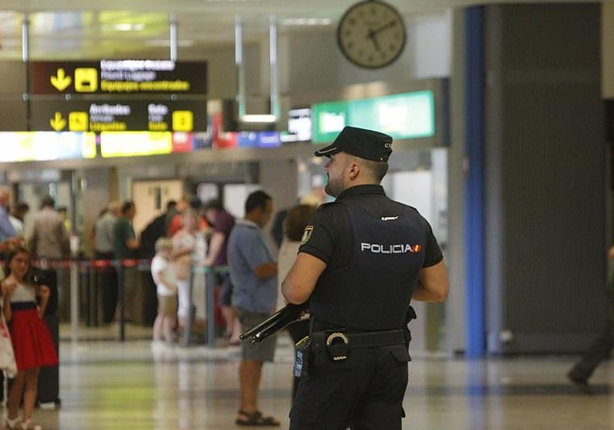 Detienen a hombre húngaro en Valencia tras ingresar al hospital por transportar cocaína en su organismo