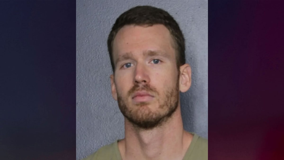 Florida cop allegedly stole identity of man he found deceased during welfare check, moved into his house