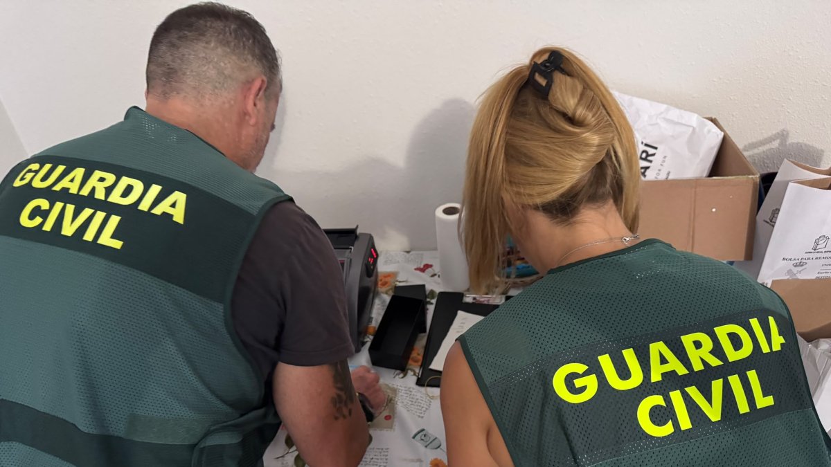 Investigan a un vecino de Salou por una oleada de robos en viviendas con un botín de 12.560 euros