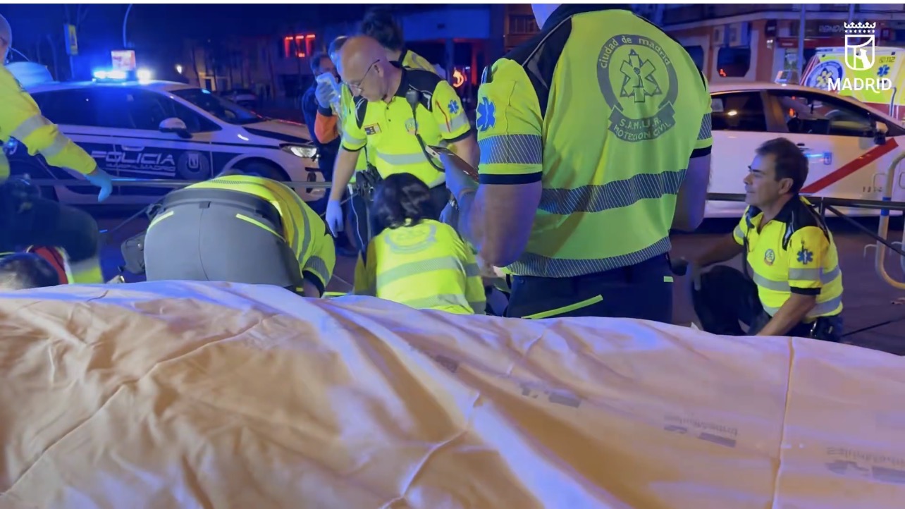 Hombre en estado crítico atropellado por un taxi en Madrid