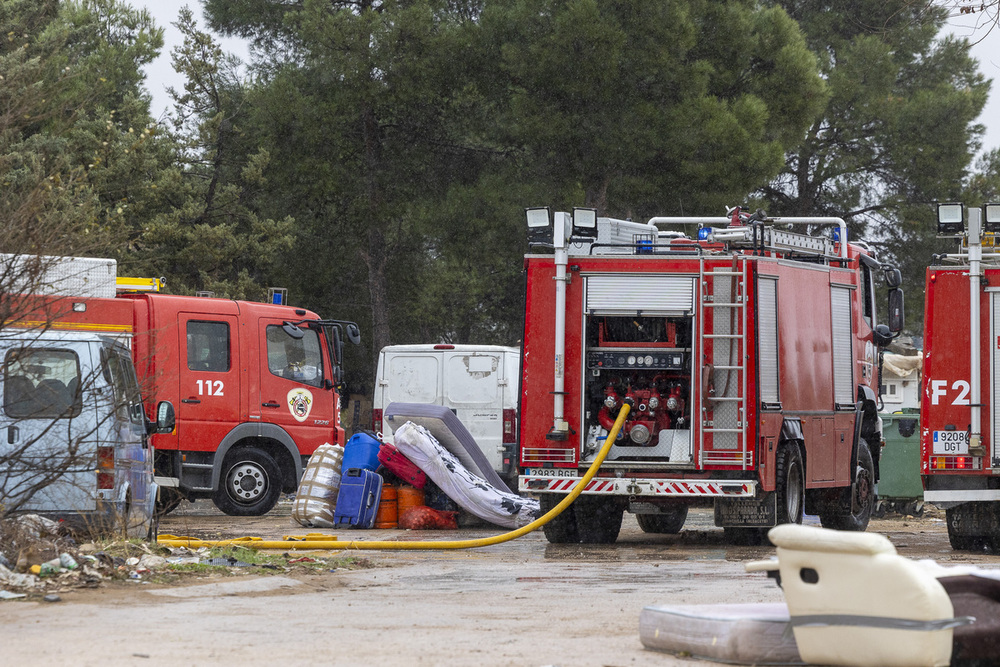 Un varón resulta herido en un incendio en un asentamiento