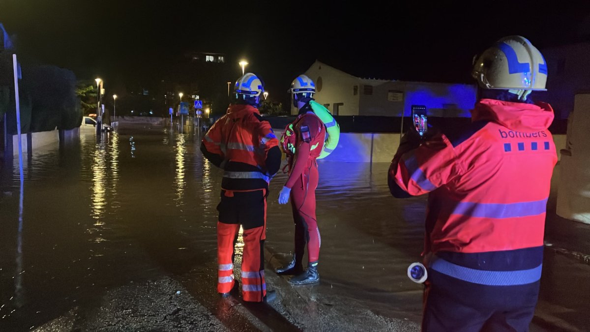 Interrumpida la circulación de trenes 40 minutos entre Sant Vicenç de Calders y Tarragona por el temporal