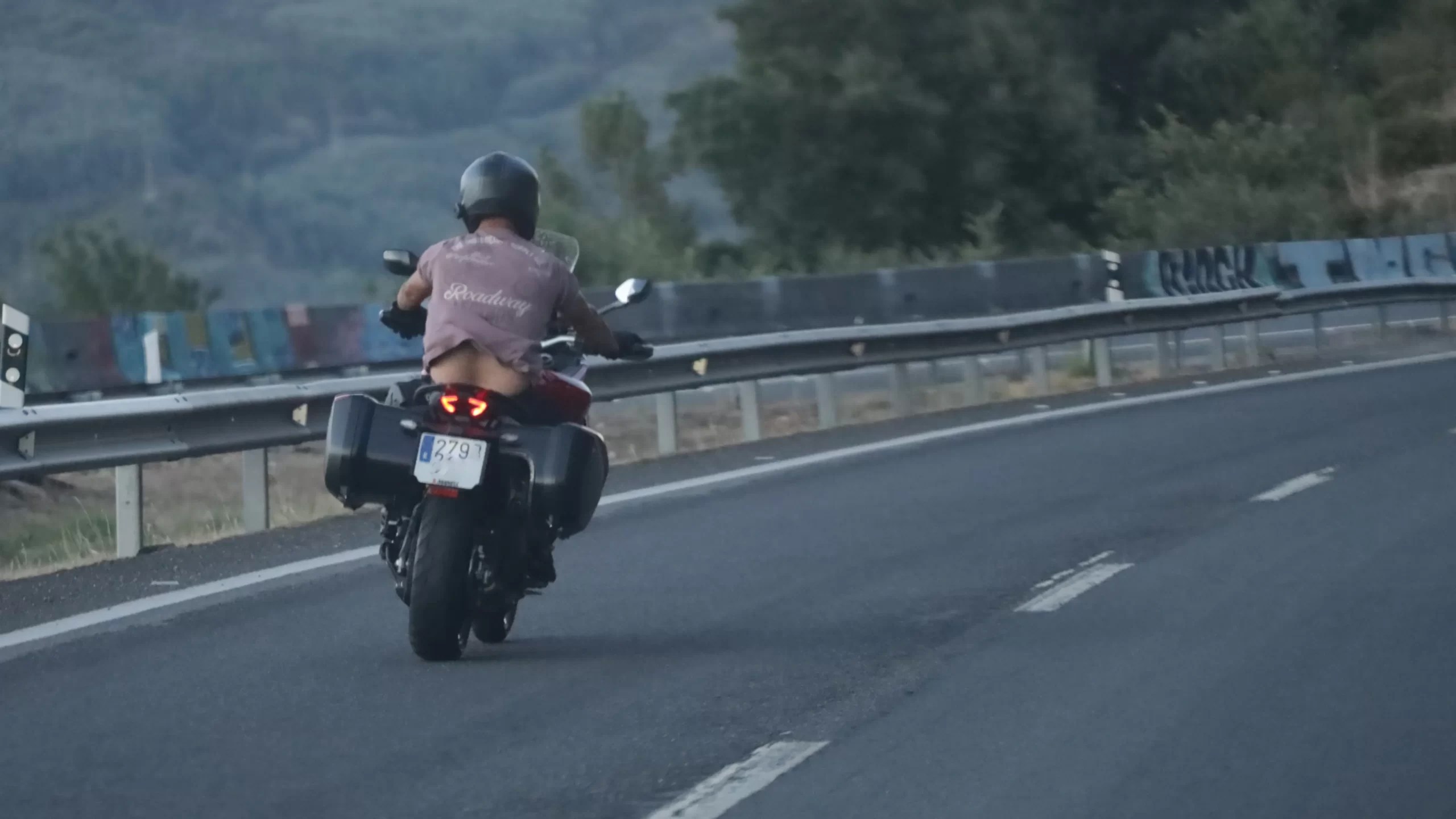 Moto en la autovía A55