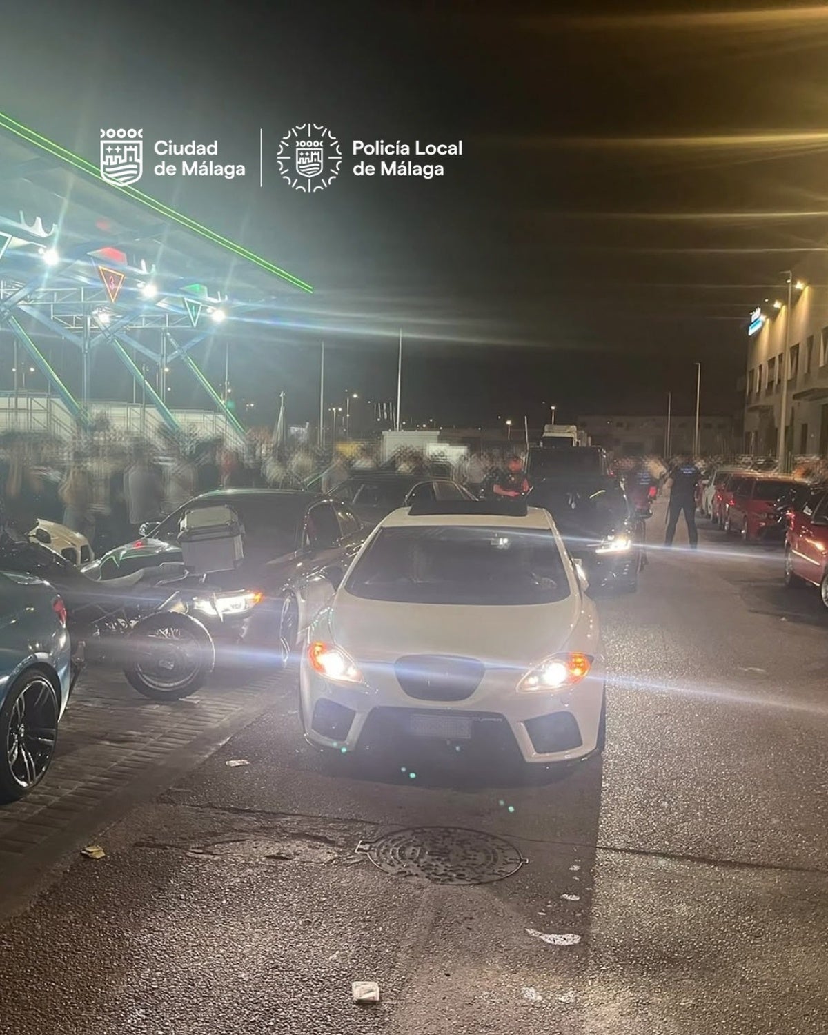 Una concentración ilegal con 80 vehículos en un polígono de Málaga termina con varias denuncias