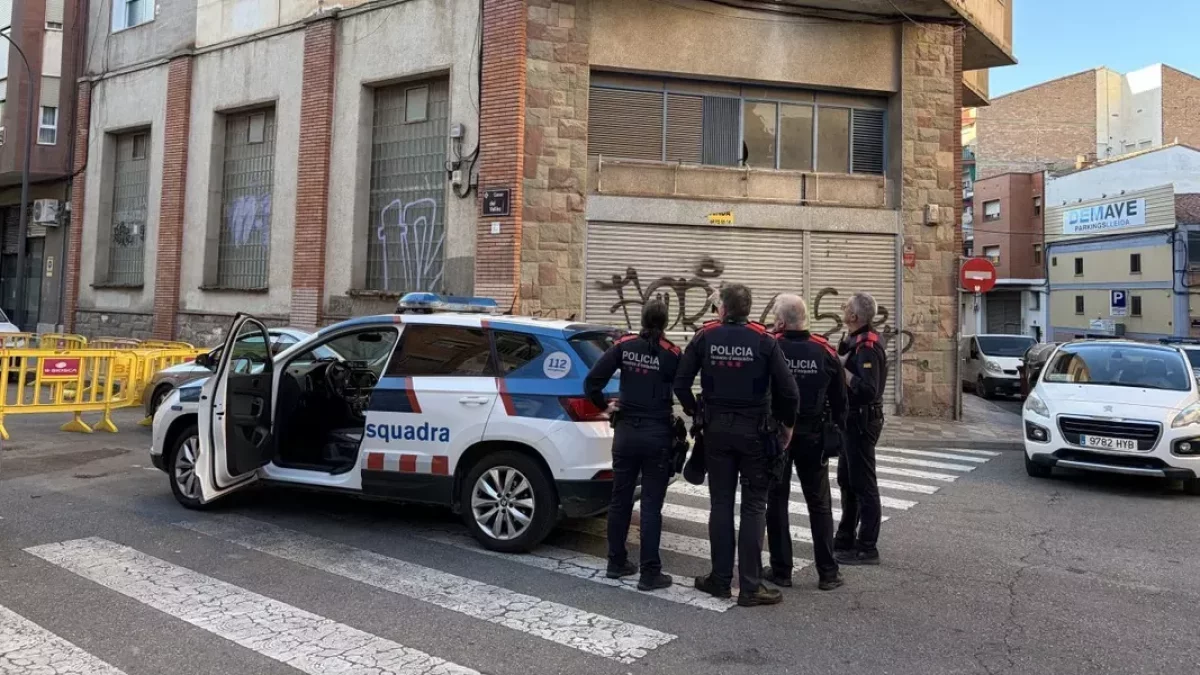 Niña de casi dos años cae desde una ventana en Balàfia y queda en estado crítico: investigan si fue un accidente