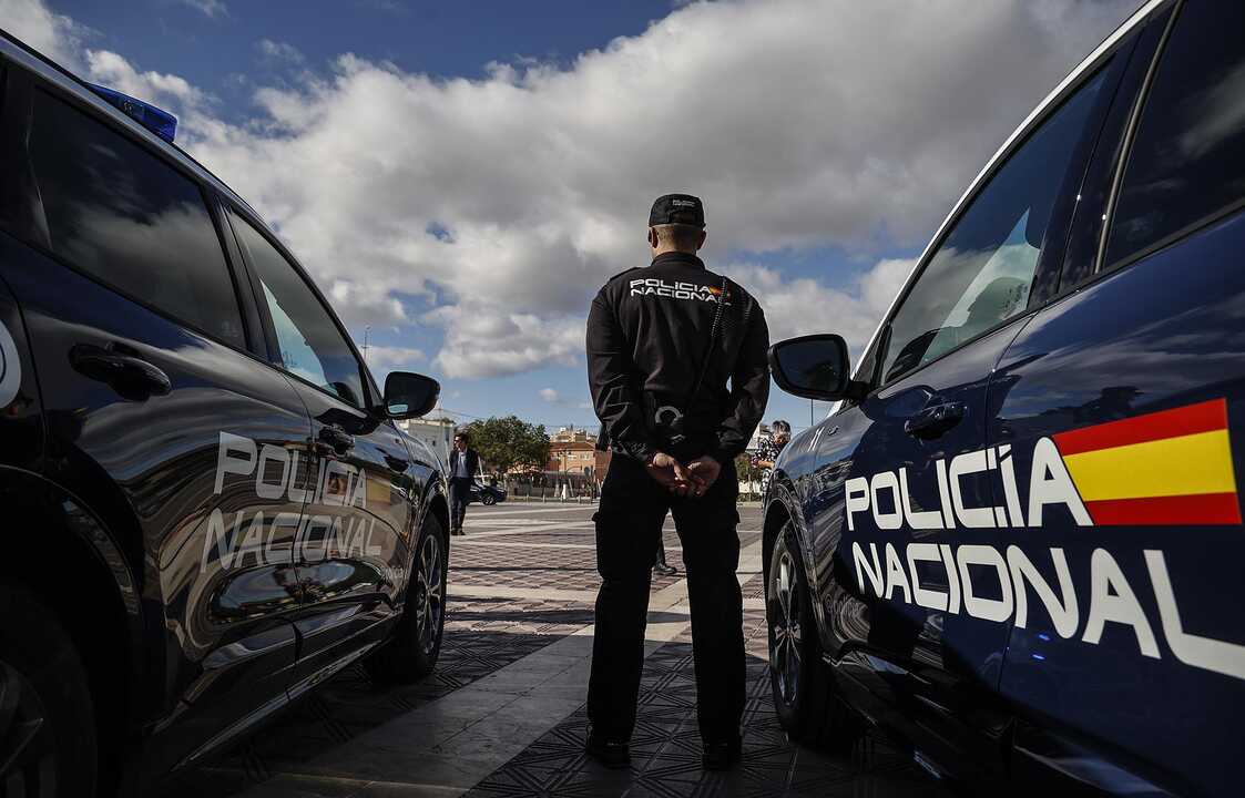 Un policía nacional muere arrollado por su propio coche patrulla